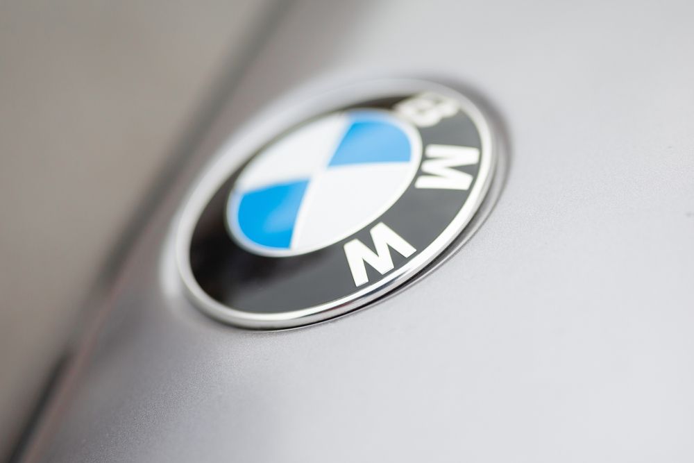 Kupujemy BMW – od dealera, czy prywatnego sprzedawcy?